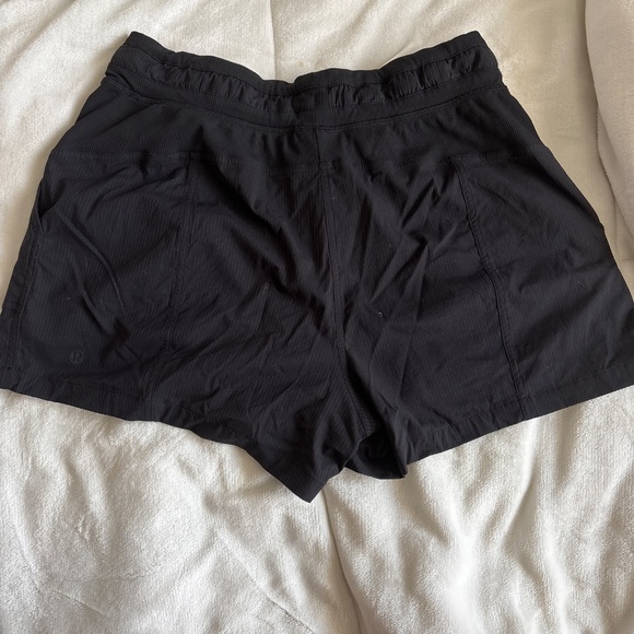 Size 8 Lululemon Dance Studio HR Short 3.5” black shorts - Picture 3 of 4